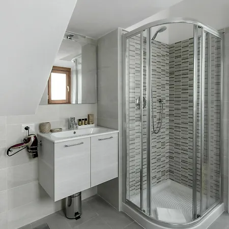 Apollo Affittacamere 3*