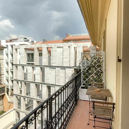 Apollo Affittacamere 3*