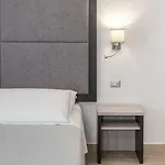 게스트하우스 아폴로 4*