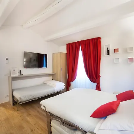 Guest house Apollo 4*